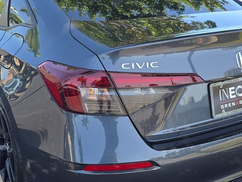 Used 2025 Honda Civic Sport image 16