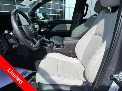 Used 2025 Toyota Tacoma Limited AWD/4WD image 16