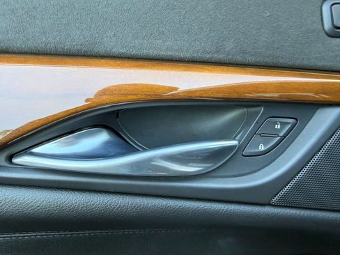 Used 2018 Cadillac Escalade Premium Luxury image 38