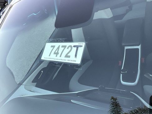 Used 2019 Chevrolet Bolt LT image 33