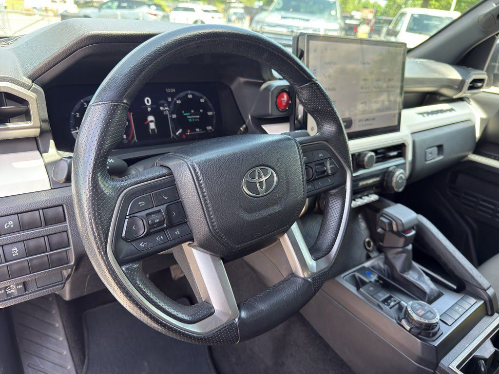 Used 2024 Toyota Tacoma TRD Off-Road AWD/4WD image 32