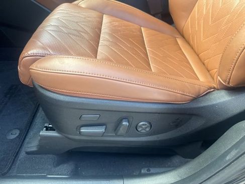 Used 2024 Kia Telluride SX Prestige X-Line image 11