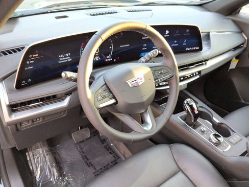 New 2025 Cadillac XT4 Premium Luxury image 12