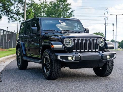 Used 2021 Jeep Wrangler Unlimited Sahara AWD/4WD image 3