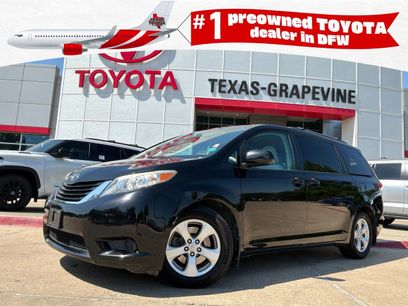 Used 2013 Toyota Sienna LE w/ Towing Pkg
