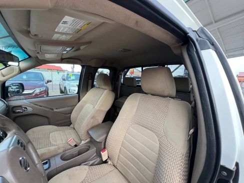 Used 2017 Nissan Frontier SV AWD/4WD image 12