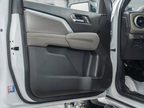 New 2026 Chevrolet Colorado ZR2 w/ Technology Package image 41