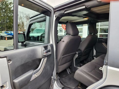 Used 2016 Jeep Wrangler Unlimited Sport w/ Quick Order Package 24S AWD/4WD image 34