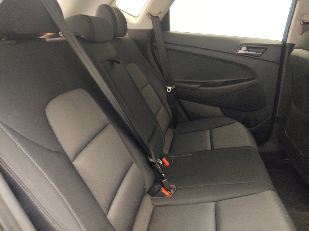 Used 2016 Hyundai Tucson SE w/ Option Group 02 FWD image 19