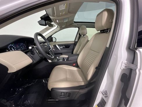Used 2025 Land Rover Discovery Sport S image 16