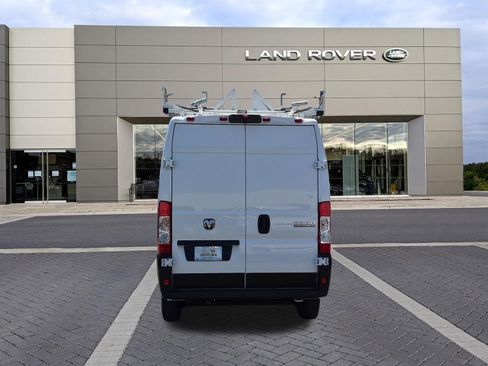 Used 2024 RAM ProMaster 2500 FWD image 6