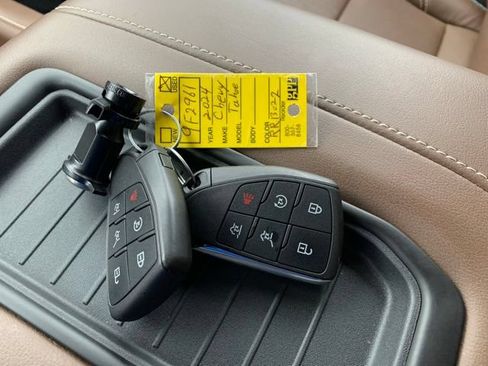 Used 2024 Chevrolet Tahoe High Country w/ Advanced Technology Package AWD/4WD image 43
