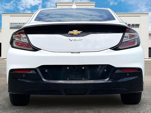 Used 2018 Chevrolet Volt Premier w/ Driver Confidence Package FWD image 4