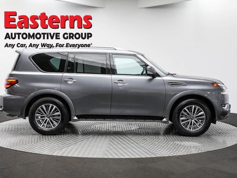 Used 2023 Nissan Armada SL w/ Captain's Chairs Package image 4