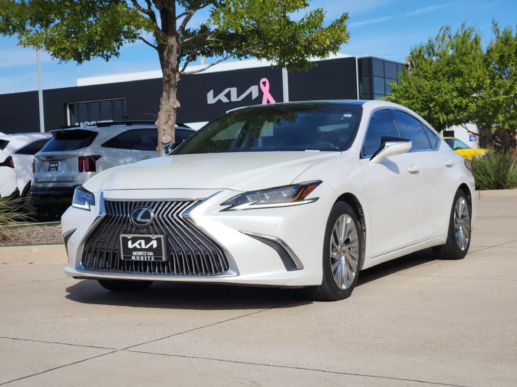 Used 2021 Lexus ES 350 Ultra Luxury w/ Accessory Package 2 FWD image 2