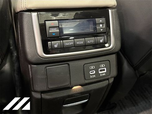 Used 2023 Subaru Ascent Limited w/ Technology Package image 28