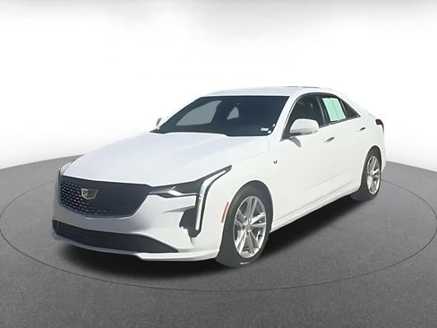 Used 2026 Cadillac CT4 Luxury RWD image 6