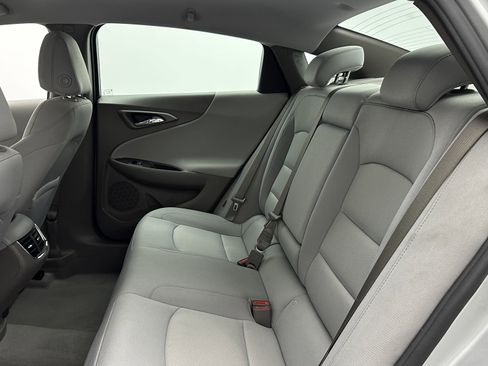 Used 2021 Chevrolet Malibu LT image 29