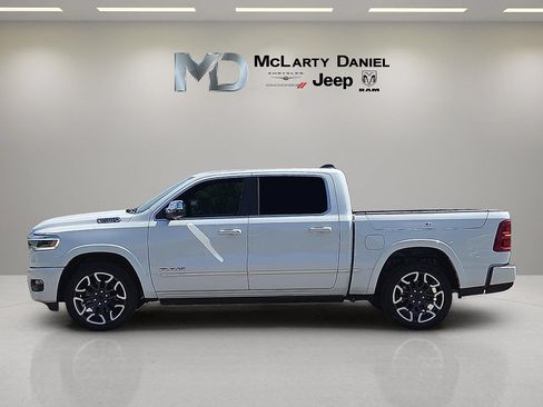 Used 2025 RAM 1500 Limited AWD/4WD image 3