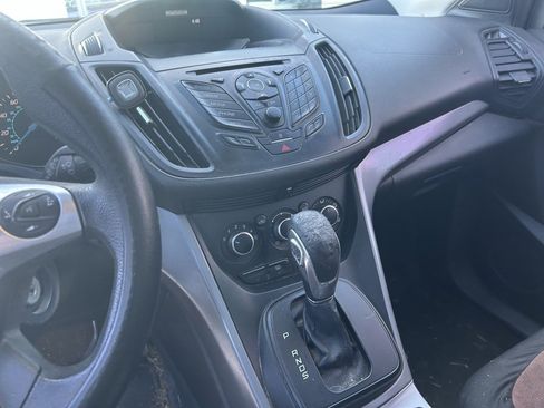 Used 2016 Ford Escape SE image 11