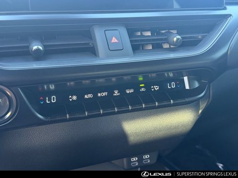 Used 2026 Lexus UX 300h FWD image 21