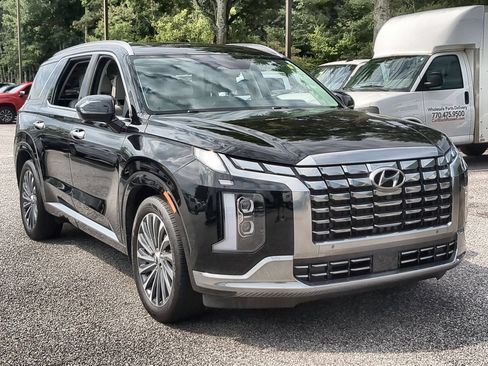 Used 2024 Hyundai Palisade Calligraphy AWD/4WD image 2