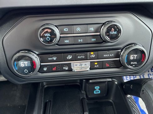 New 2025 Ford Bronco Raptor w/ Interior Carbon Fiber Pack image 29