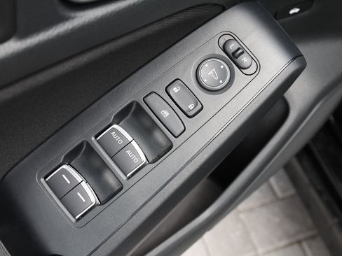 Used 2025 Honda Civic Sport image 11