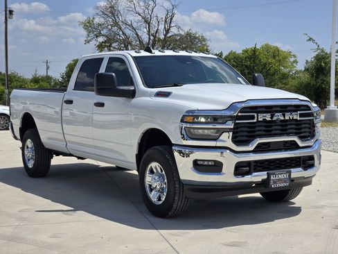 New 2026 RAM 2500 Tradesman w/ Chrome Appearance Group AWD/4WD image 3
