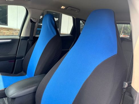 Used 2020 Ford Escape SE FWD image 3