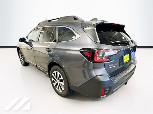Used 2022 Subaru Outback Premium AWD/4WD image 7
