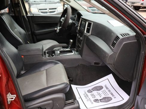 Used 2008 Jeep Grand Cherokee Laredo AWD/4WD image 17