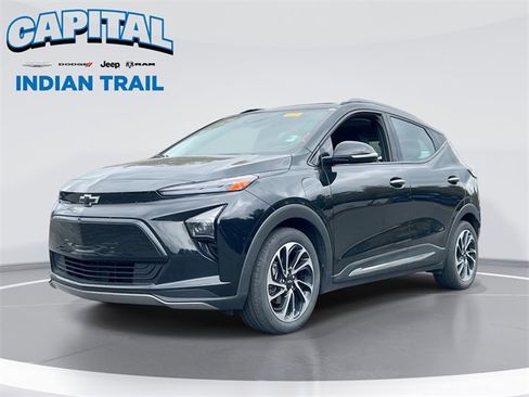 Used 2022 Chevrolet Bolt EUV Premier w/ Sun & Sound Package image 1