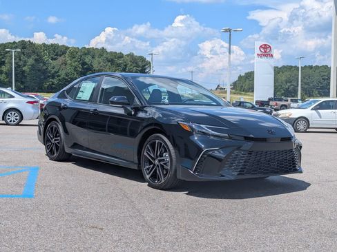 New 2026 Toyota Camry XSE FWD image 7