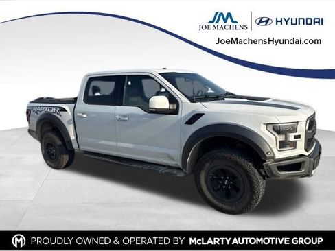 Used 2018 Ford F150 Raptor w/ Equipment Group 802A Luxury AWD/4WD image 4