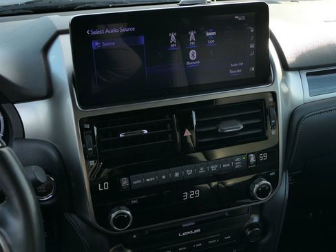 Used 2023 Lexus GX 460 Premium image 20