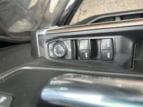 Used 2019 Chevrolet Silverado 1500 LT Trail Boss AWD/4WD image 17