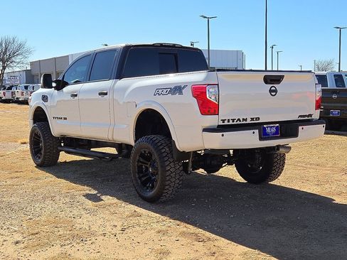 Used 2019 Nissan Titan PRO-4X w/ Pro-4x Convenience Package image 3