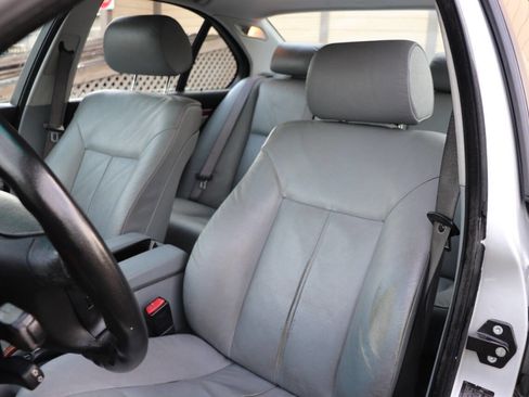 Used 2002 BMW 530i Sedan image 19