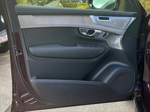 New 2026 Volvo XC90 B6 Ultra w/ Lounge Package image 11