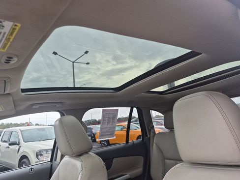 Used 2011 Ford Edge Limited w/ 302A Rapid Spec Order Code image 8