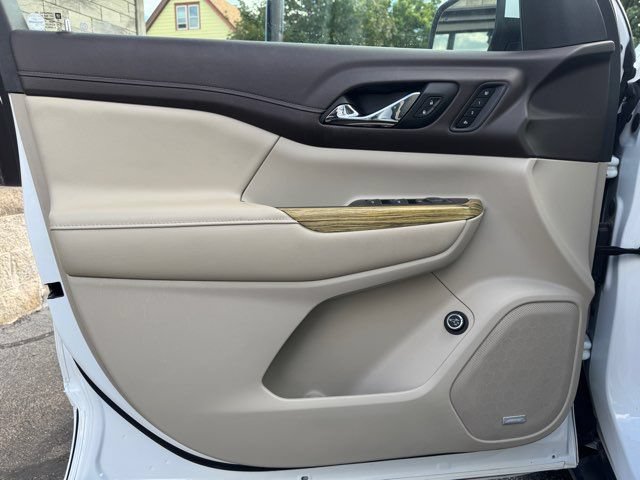 Used 2019 GMC Acadia Denali AWD/4WD image 7