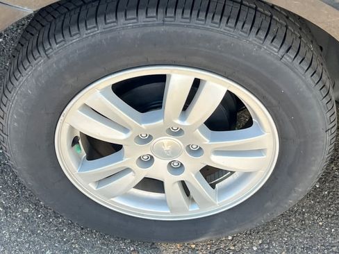 Used 2014 Chevrolet Sonic LT w/ Advanced Safety Package image 17