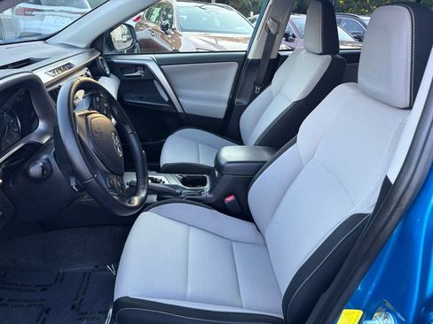 Used 2017 Toyota RAV4 XLE w/ Plus Special Value Package AWD/4WD image 20