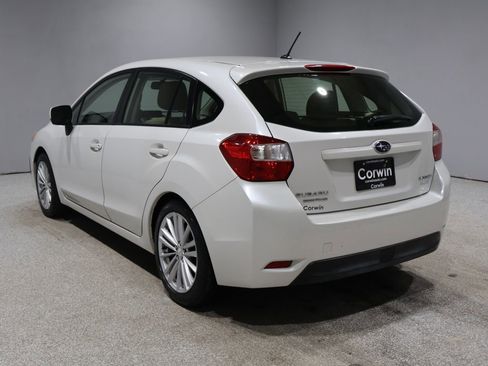Used 2013 Subaru Impreza 2.0i Premium w/ Alloy Wheel Pkg + Moonroof image 4