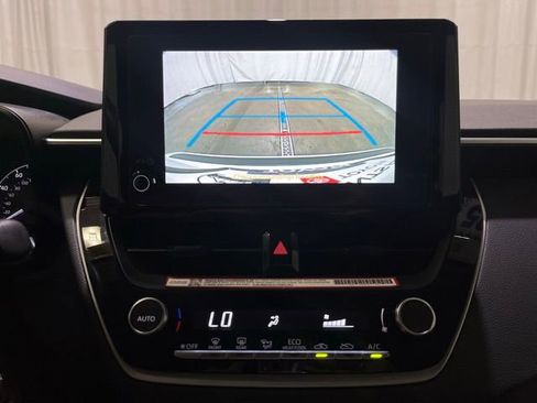 Certified 2025 Toyota Corolla LE FWD image 18