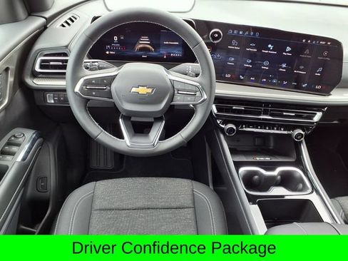 New 2026 Chevrolet Traverse LT w/ Driver Confidence Package FWD image 7