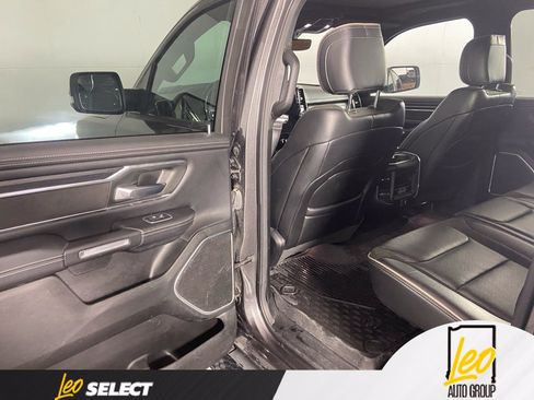Used 2023 RAM 1500 Laramie AWD/4WD image 19