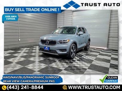 Used 2020 Volvo XC40 T5 Momentum w/ Protection Package Premier