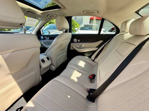 Used 2017 Mercedes-Benz E 300 4MATIC image 34